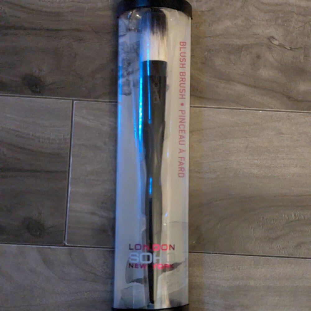 Blush Brush